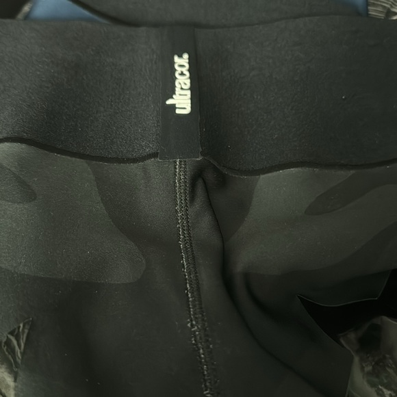 Women’s cropped knockout legging in size xs - Picture 6 of 6